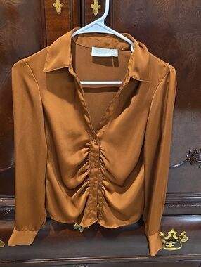 RD Style Rust Ruched Button-Front Blouse